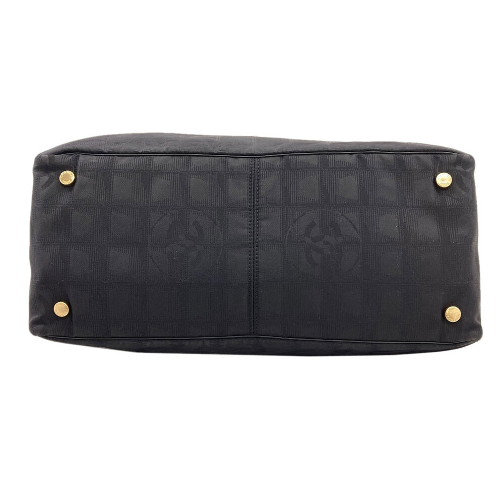 CHANEL Black Tote Bag - Picture 4 of 16